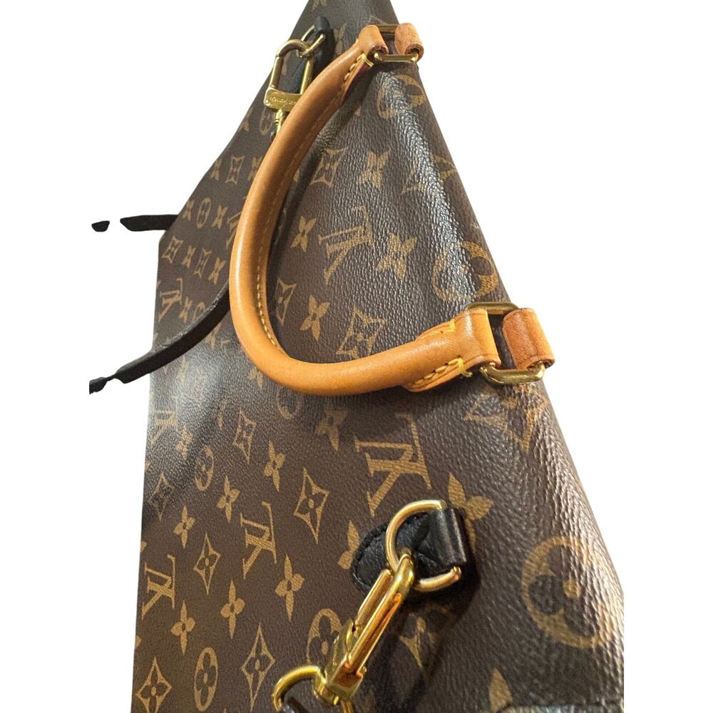 Louis Vuitton Marignan Canvas with Black Accent - Picture 8 of 16